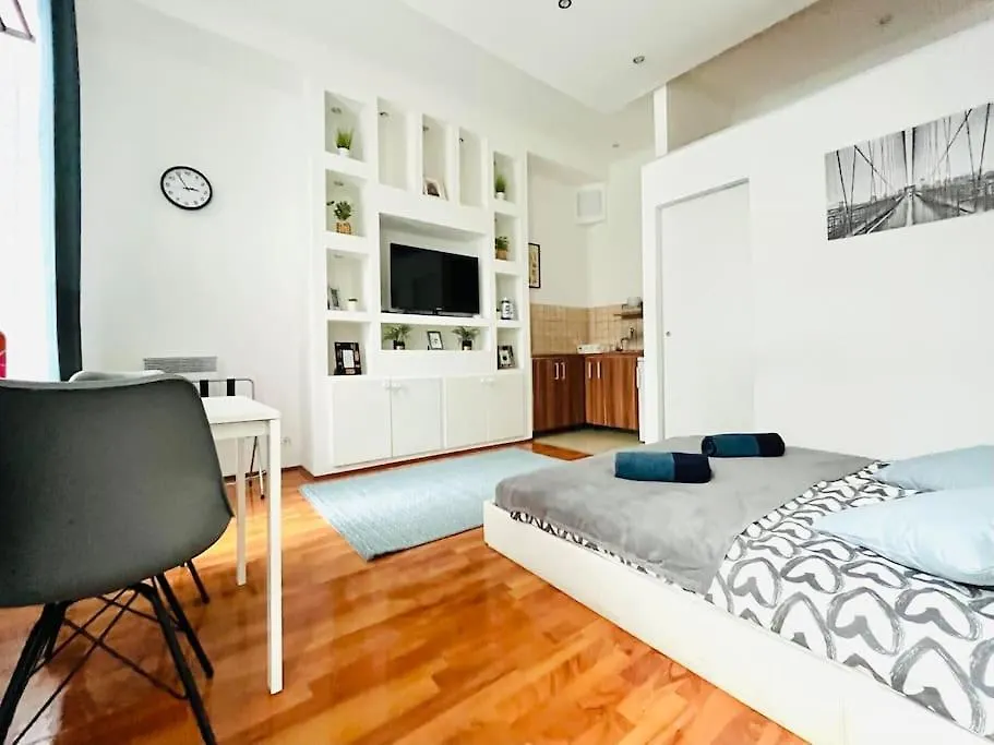 Kazy8 New Life Apartment Budapest 0*,  Hungary