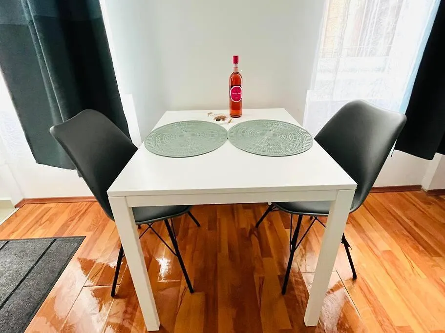 Kazy8 New Life Apartment contacts
